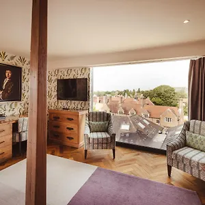 the-varsity-hotel-spa.cambridgehotelsuk.com/