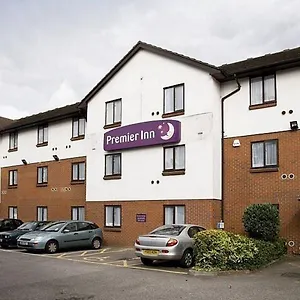 premier-inn-london-hayes-heathrow.brighton-hotels-england.com/